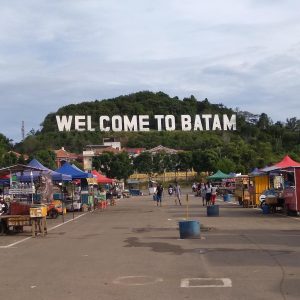 Welcome To Batam Monument