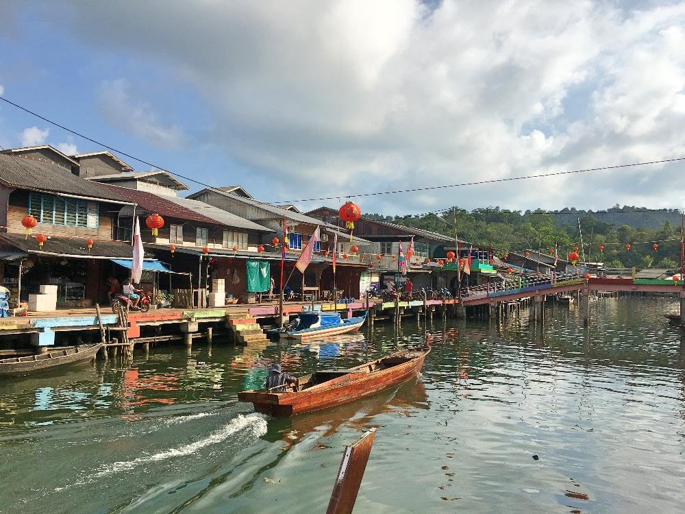 Pancur Lingga Village, Hong Kong Face in Riau Islands
