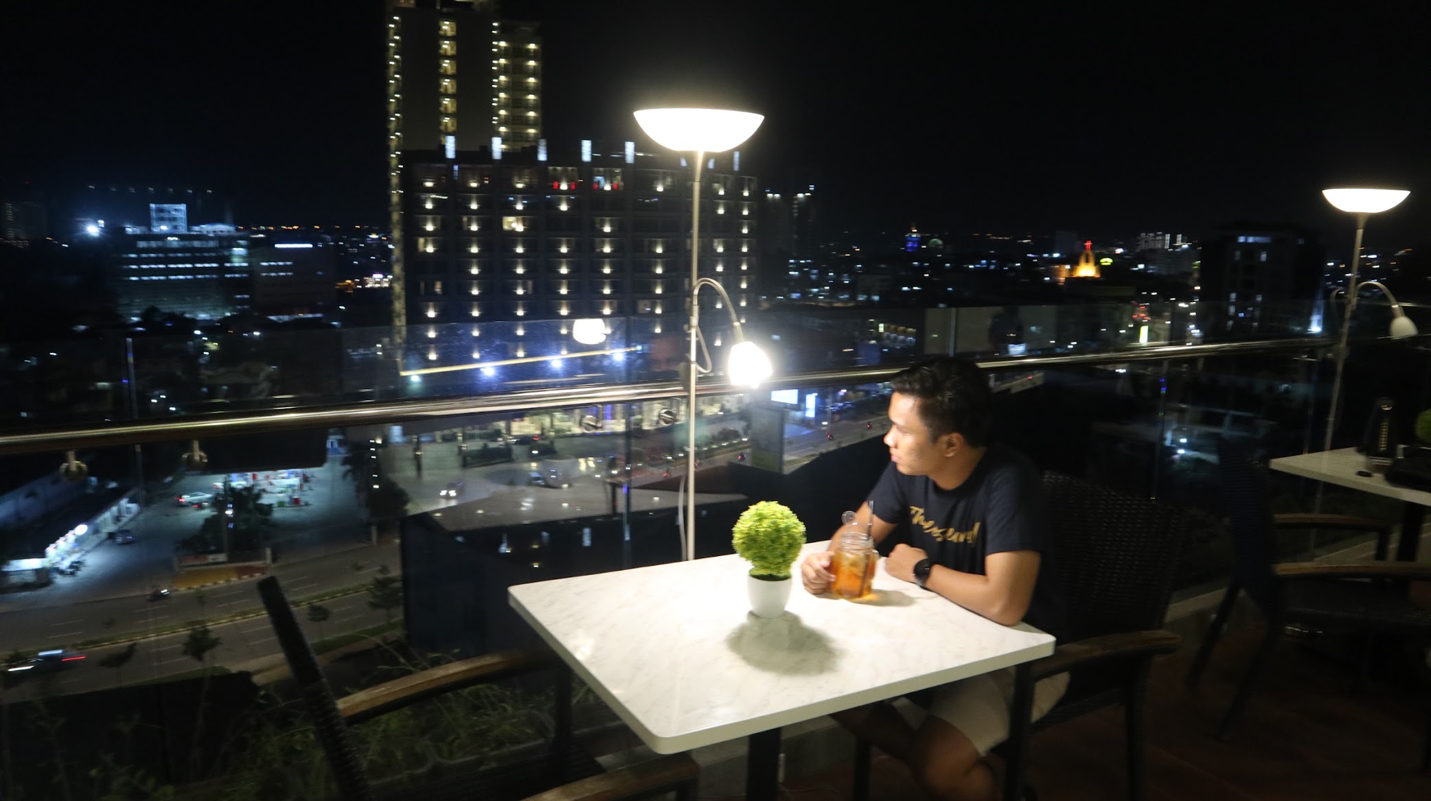 Skyline Views and Culinary Delights: Asher Bistro & Roof Top Batam