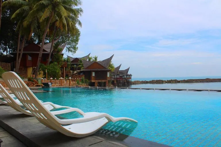 Indulge in Paradise: The Splendorous Swimming Pool of Batam View Beach Resort