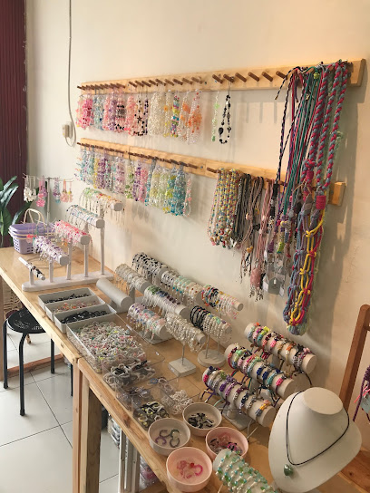 A Guide to Jewelry Making Workshops in Batam