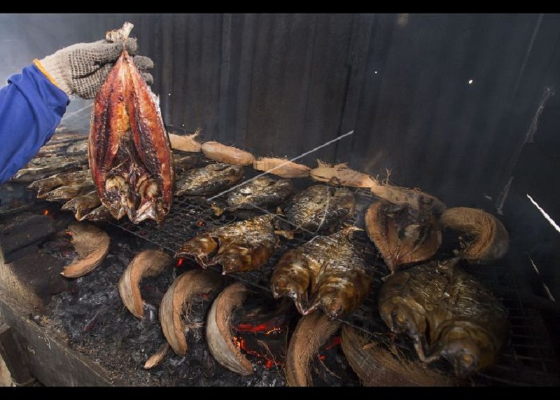 When visiting Natuna, don't forget to buy smoked tuna souvenirs