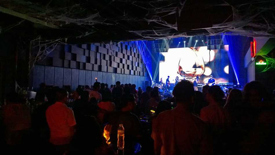 Square Club & KTV: Batam's One-Stop Nightlife Destination