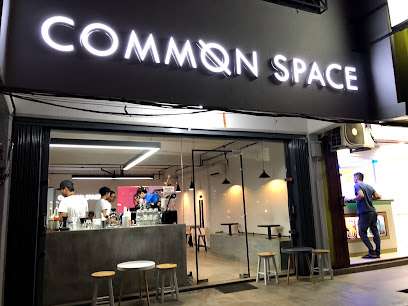 Common Space Coffee & Bar: Batam's Chill Spot for Coffee, Drinks, and Good Vibes