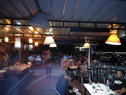 Angkringan Pasar Baru Bintan: A Smoky Oasis of Skewers and Spice