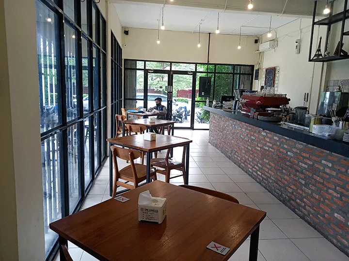 Tara House Cafe: A Modern Oasis in Batam